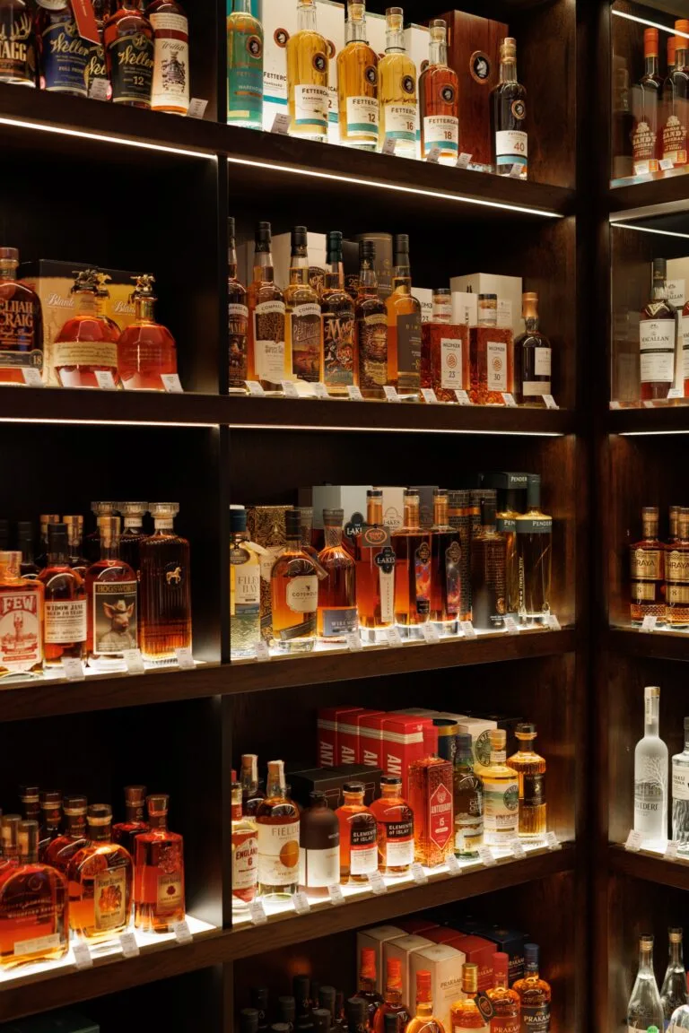 THE WHISKY SHOP